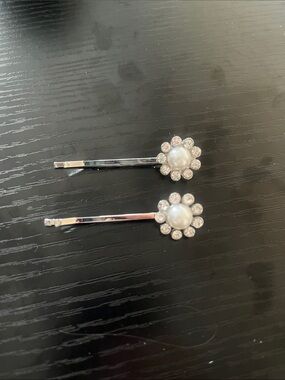 Pearl & Rhinestone Flower Bobby Pins Silver Hair Clips Set of 2